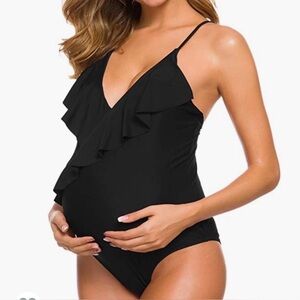 NWT TEMPOTREK black ruffle Maternity swimsuit M